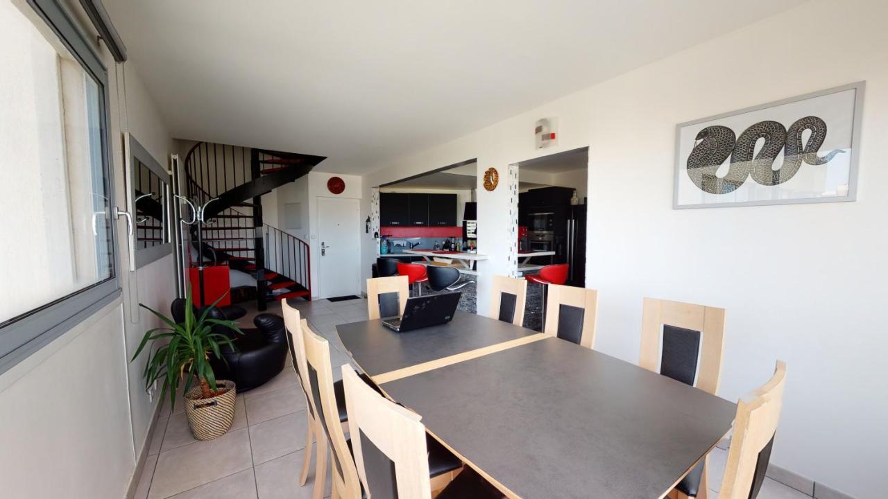 Duplex Grand Standing Vue Mer Et Port 모기오 외부 사진